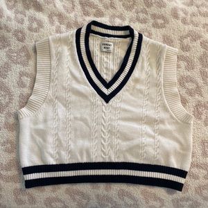 Aritzia cropped sweater vest